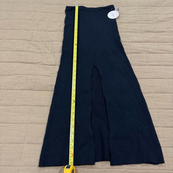 Camila Coelho Revolve NWT Macadamia Knit Skirt Black Slit Size XS Retail $158 - Picture 5 of 7